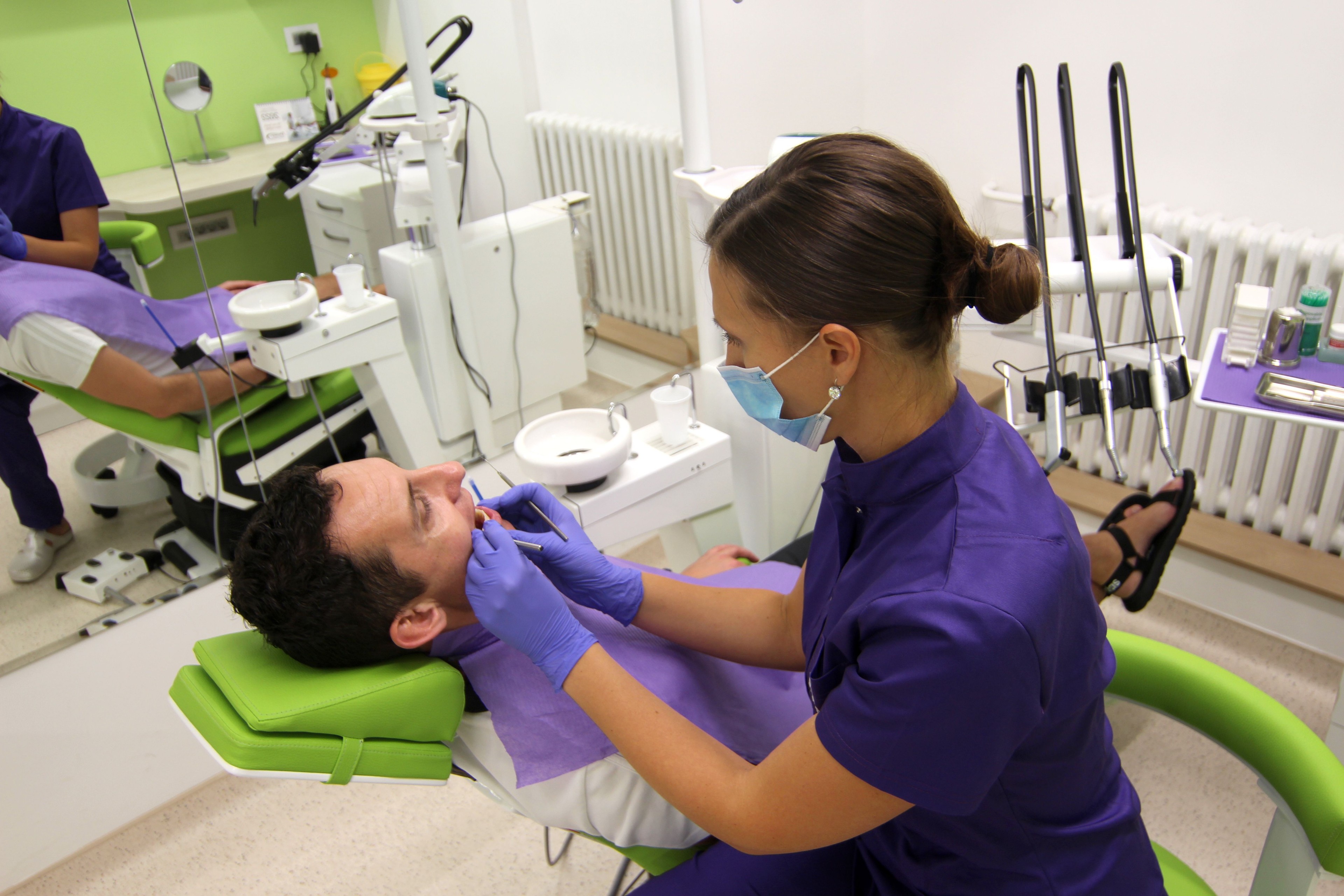 examination for teeth whitening